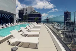 55 SW 9th St, Miami, FL 33130 - Photo 15