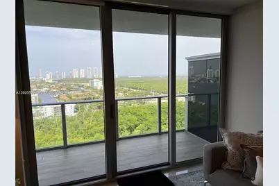 16385 Biscayne Blvd #2017, North Miami Beach, FL 33160 - Photo 11