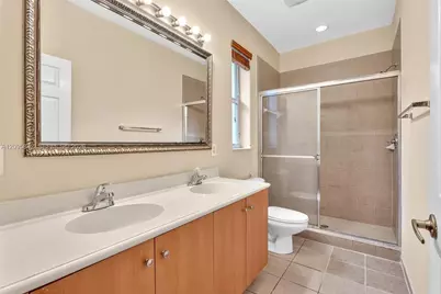3102 NW 24th Way, Oakland Park, FL 33309 - Photo 13