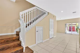 3102 NW 24th Way, Oakland Park, FL 33309 - Photo 9