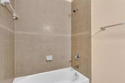 3102 NW 24th Way, Oakland Park, FL 33309 - Photo 17