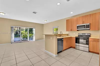 3102 NW 24th Way, Oakland Park, FL 33309 - Photo 3