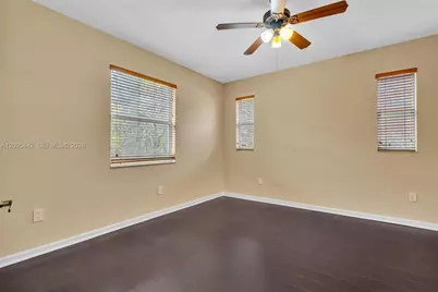 3102 NW 24th Way, Oakland Park, FL 33309 - Photo 11