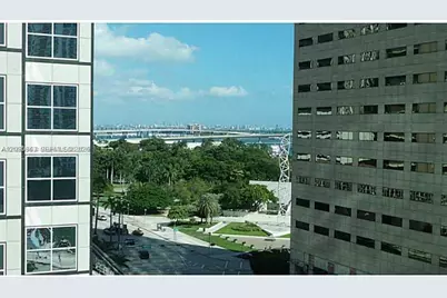 300 S Biscayne Blvd #Loft 1034, Miami, FL 33131 - Photo 15