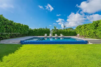 740 S Shore Dr, Miami Beach, FL 33141 - Photo 9