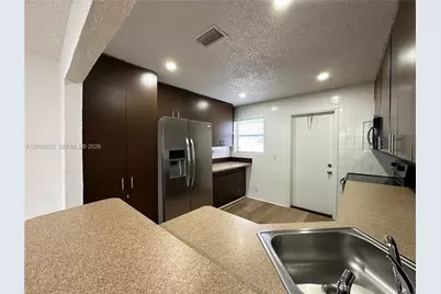 124 NW 2nd Ave #A, Hallandale Beach, FL 33009 - Photo 3