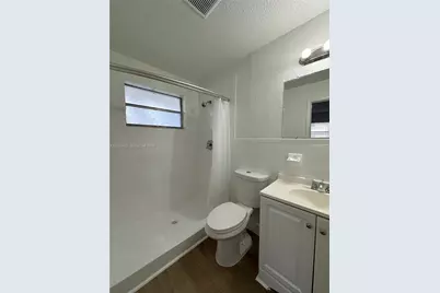 124 NW 2nd Ave #A, Hallandale Beach, FL 33009 - Photo 23