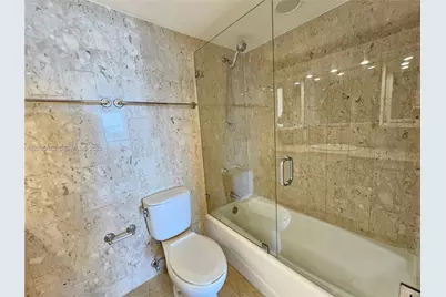 200 SE 15th Rd #17K, Miami, FL 33129 - Photo 9