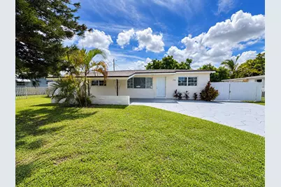 710 NW 176th Ter, Miami Gardens, FL 33169 - Photo 3