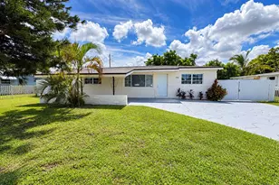 710 NW 176th Terrace, Miami Gardens, FL 33169 - Photo 3