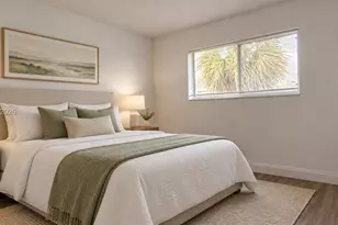 1501 Crescent Cir, Lake Park, FL 33403 - Photo 9