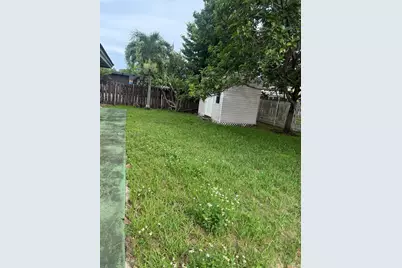 12642 SW 221st St, Miami, FL 33170 - Photo 13