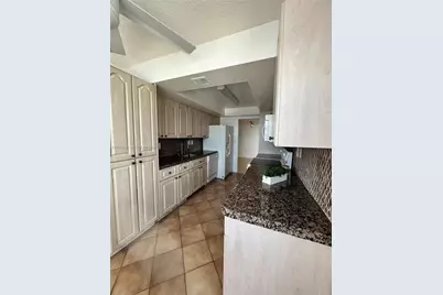 18031 Biscayne Blvd #1901, Aventura, FL 33160 - Photo 9