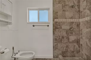 2610 SW 108th Ave, Miami, FL 33165 - Photo 17