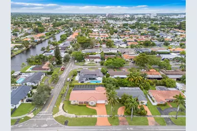 1820 SW 102nd Ave, Miami, FL 33165 - Photo 37