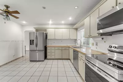1820 SW 102nd Ave, Miami, FL 33165 - Photo 9