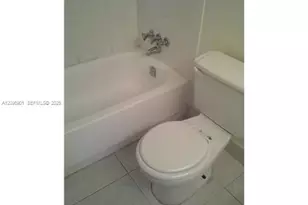 1801 S Treasure Dr, North Bay Village, FL 33141 - Photo 5