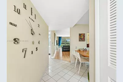 9820 S Hollybrook Lake Dr #208, Pembroke Pines, FL 33025 - Photo 7