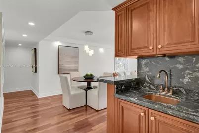 220 Washington Ave #5D, Miami Beach, FL 33139 - Photo 5