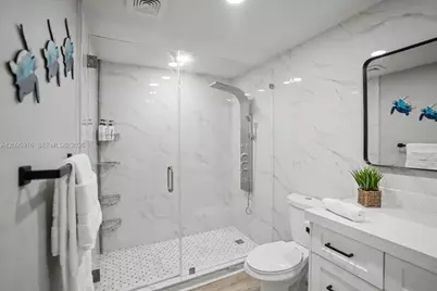 331 W 40th Pl, Hialeah, FL 33012 - Photo 45