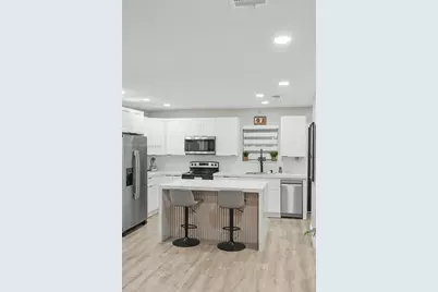331 W 40th Pl, Hialeah, FL 33012 - Photo 51