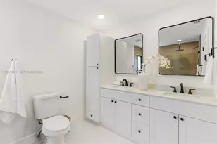 1140 SW 85th Ct, Miami, FL 33144 - Photo 15