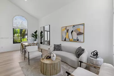 1140 SW 85th Ct, Miami, FL 33144 - Photo 3
