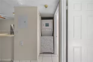 15619 SW 73rd Cir Terrace, Miami, FL 33193 - Photo 5