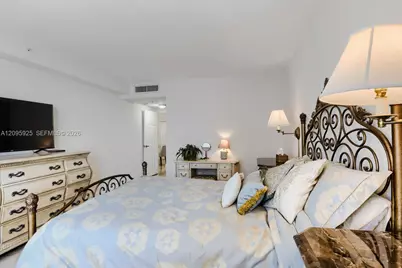 2501 S Ocean Dr #1215 (AVAILABLE NOW-DEC), Hollywood, FL 33019 - Photo 9