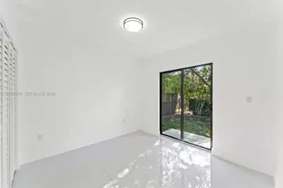 1556 NW 68th Ter, Miami, FL 33147 - Photo 11
