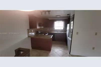 3254 W 70th St #201, Hialeah, FL 33018 - Photo 5