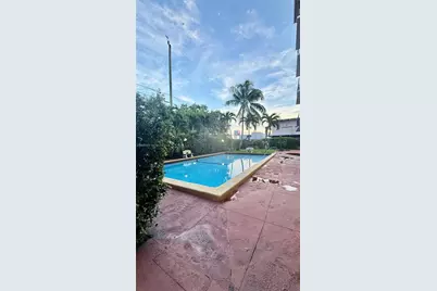 3640 NW 9th St #405, Miami, FL 33125 - Photo 9