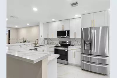 3325 Torremolinos Ave #C-44, Doral, FL 33178 - Photo 3