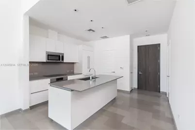 68 SE 6th St #4006, Miami, FL 33131 - Photo 9