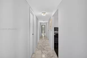 1000 Parkview Dr, Hallandale Beach, FL 33009 - Photo 15