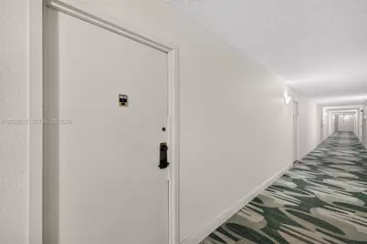 1000 Parkview Dr #715, Hallandale Beach, FL 33009 - Photo 5