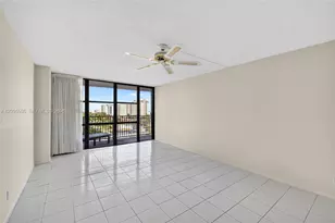 1000 Parkview Dr, Hallandale Beach, FL 33009 - Photo 23