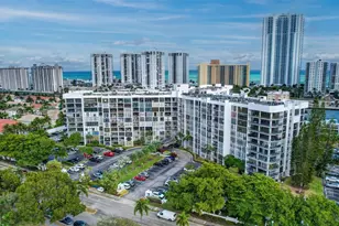 1000 Parkview Dr, Hallandale Beach, FL 33009 - Photo 55