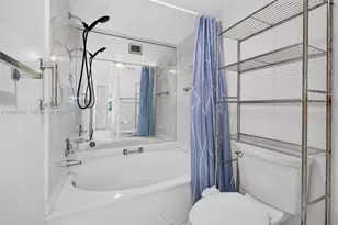 1000 Parkview Dr, Hallandale Beach, FL 33009 - Photo 9