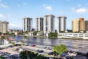 1000 Parkview Dr, Hallandale Beach, FL 33009 - Photo 39