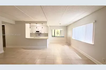 110 Meadows Cir #110, Boynton Beach, FL 33436 - Photo 9