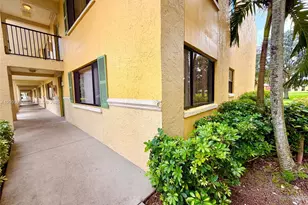 110 Meadows Cir, Boynton Beach, FL 33436 - Photo 21