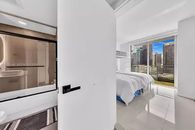 92 SW 3rd St #2802, Miami, FL 33130 - Photo 19
