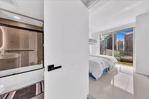 92 SW 3rd St, Miami, FL 33130 - Photo 19