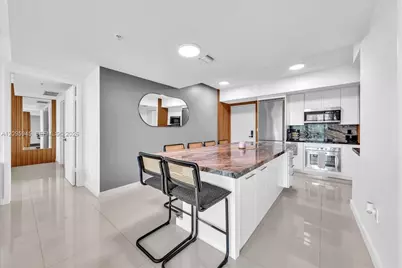 92 SW 3rd St #2802, Miami, FL 33130 - Photo 1