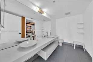 92 SW 3rd St, Miami, FL 33130 - Photo 15