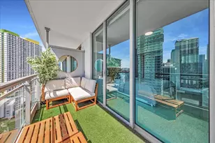 92 SW 3rd St, Miami, FL 33130 - Photo 5