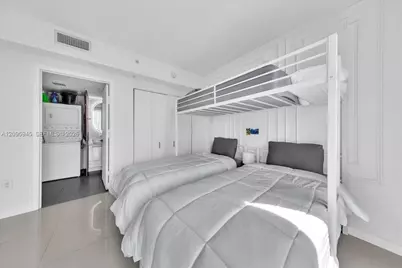 92 SW 3rd St #2802, Miami, FL 33130 - Photo 21