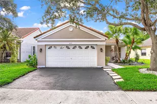 815 Falling Water Rd, Weston, FL 33326 - Photo 1