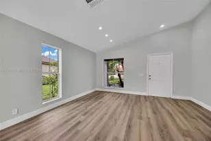 815 Falling Water Rd, Weston, FL 33326 - Photo 9
